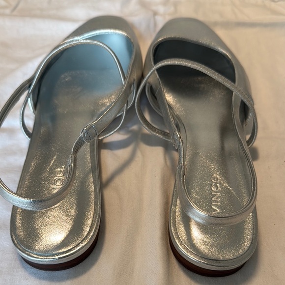 Vince
Bernice Slingback Flat - Picture 2 of 8